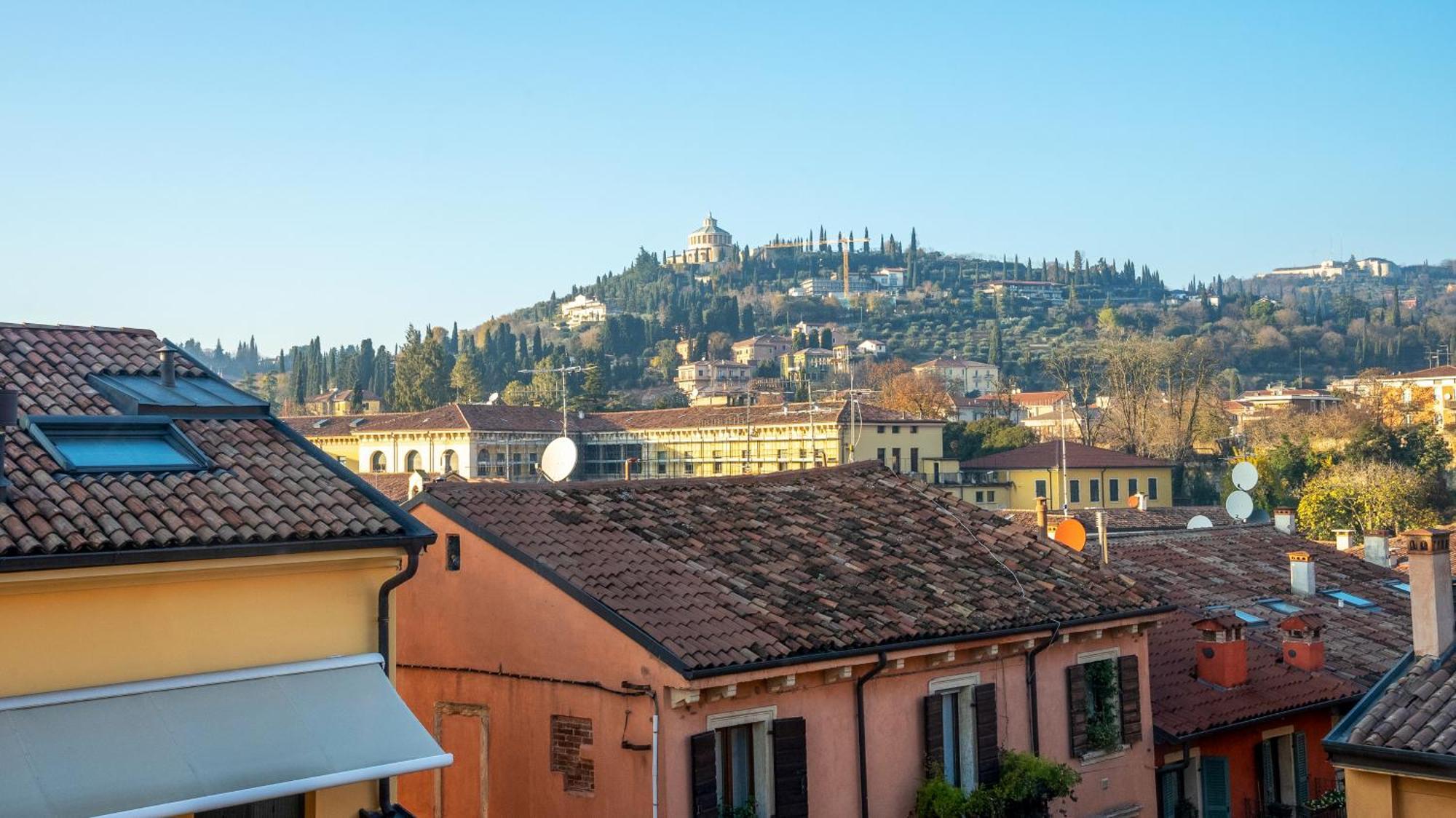 Fontanelle Apartment With View Verona Buitenkant foto